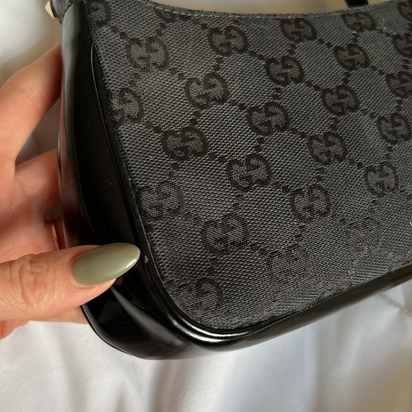 SOLD Vintage Gucci Black Monogram Pochette - Picture 5 of 14